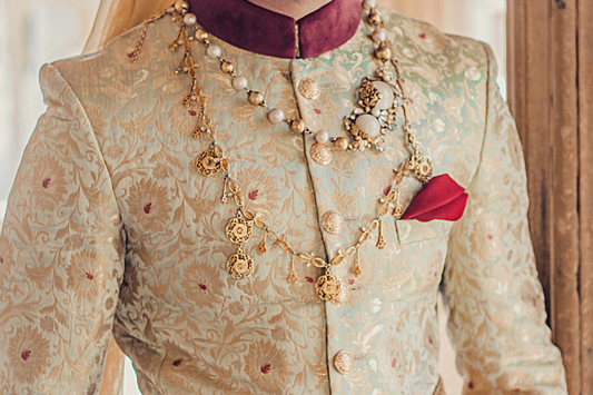Neckpieces
